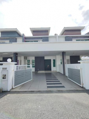 Setia Home Sitiawan KTV 12+4 Pax